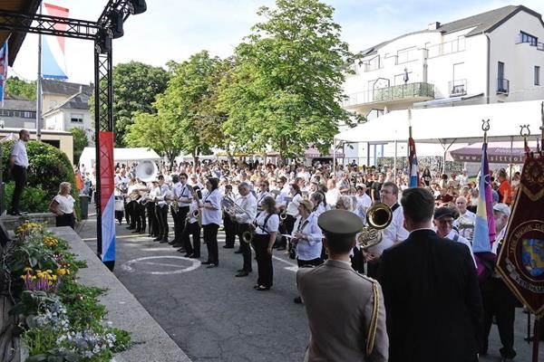 Rückblick in Bildern - Festlicher Einzug