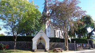 Die Kirche in Basbellain - Kultur & Freizeit
